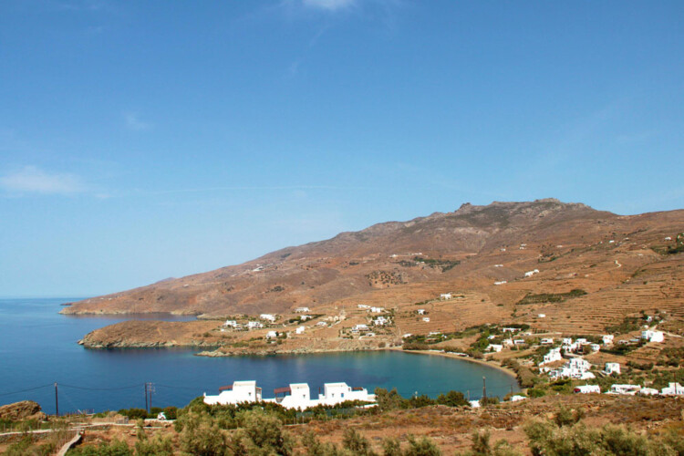 Villas in Tinos with pool