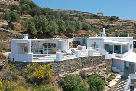 Villa in Tinos town